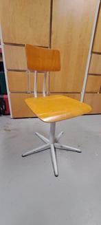vintage bureaustoeltje, Huis en Inrichting, Bureaustoelen, Ophalen, Gebruikt, Wit