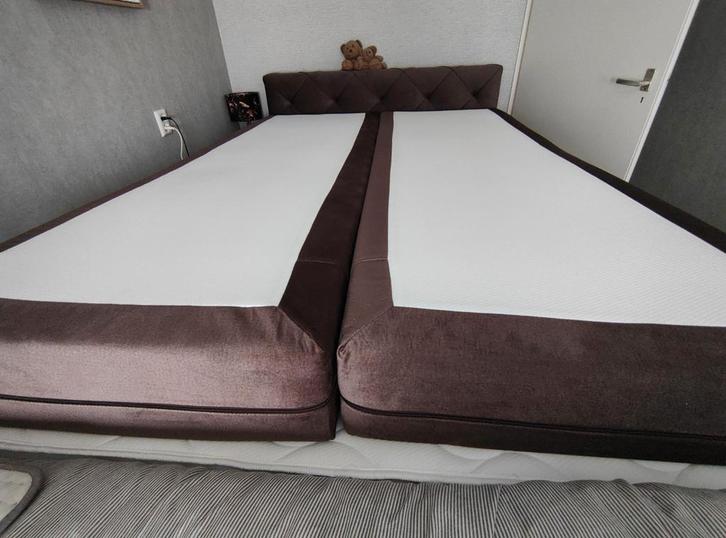 Nieuw 2x Pocketvering matras Liv 70x200 bruin/velours, Huis en Inrichting, Slaapkamer | Bedden, Nieuw, Twijfelaar, 140 cm, Stof