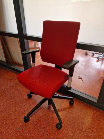 Nette ergonomische kantoor Dauphin bureaustoel beschikbaar voor biedingen