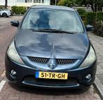 Mitsubishi Grandis 2.4 Mivec 7 2007 Grijs, Auto's, Mitsubishi, Stof, 164 pk, 7 stoelen, Handgeschakeld