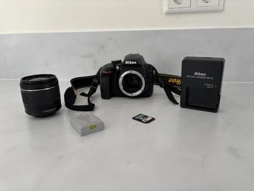 Nikon D3400 Spiegelreflexcamera | 24.2MP | 18-55mm Lens beschikbaar voor biedingen
