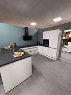 Showroomkeuken kooi 17, Ophalen, U-keuken, Wit, Nieuw