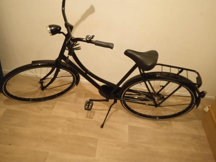 hoogglans dames/omafiets 28 inch frame 56, 57 cm, Fietsen en Brommers, Fietsen | Dames | Omafietsen, Zo goed als nieuw, Ophalen of Verzenden