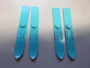 nr. 8857, 2 paar skies. Verzenden is mogelijk beschikbaar voor biedingen