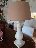 2 mooie brocante tafel lampen tafellamp lamp op voet, Huis en Inrichting, Lampen | Tafellampen, Ophalen of Verzenden