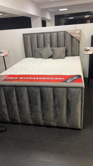 Boxspring decor wonen 180 x 200 cm beschikbaar voor biedingen