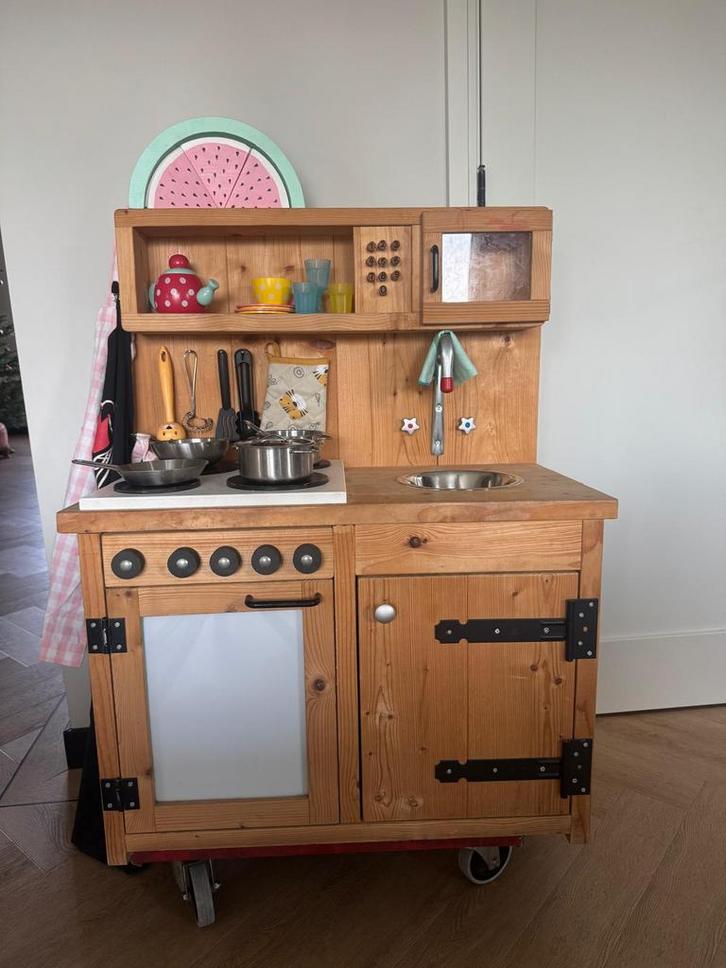 Speel keukel incl keuken gerei, Kinderen en Baby's, Speelgoed | Speelkeukens, Zo goed als nieuw, Speelkeuken, Hout, Ophalen
