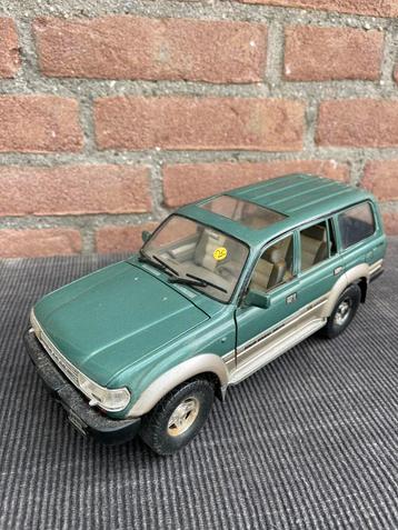 1:18 ROAD TOUGHT TOYOTA LAND CRUISER ……. 17,50 beschikbaar voor biedingen