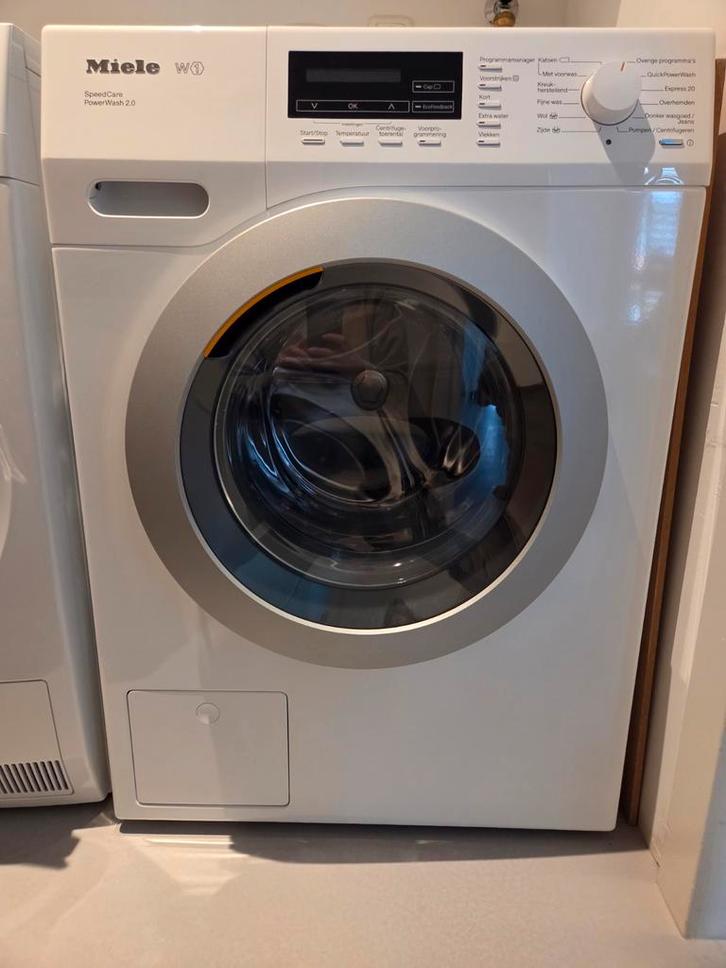 Miele wasmachine WKF311WPS, Witgoed en Apparatuur, Wasmachines, Zo goed als nieuw, Voorlader, 6 tot 8 kg, 85 tot 90 cm, 1200 tot 1600 toeren