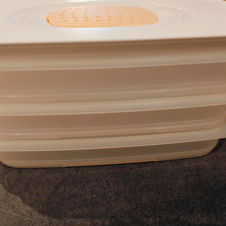 Tupperware Vleeswarendoos, Huis en Inrichting, Keuken | Keukenbenodigdheden, Zo goed als nieuw, Ophalen of Verzenden