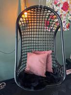 Leuke zwarte hangstoel, Gebruikt, Zwart, Riet of Rotan, Ophalen of Verzenden
