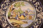 Antiek faience bord met krammen, Ophalen of Verzenden