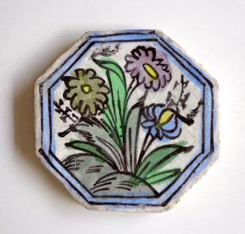 Keramiek tegel achtkantig bloemen paars groen Perzië 4368-t beschikbaar voor biedingen