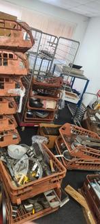 15 kratten bakkerijgereedschappen , bakkerijmaterialen., Ophalen, Taarten of Cupcakes, Bakvorm