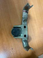 Toyota carina ta12 uitlaat steun nieuw 17508-25011, Ophalen of Verzenden, Nieuw