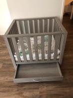 Grijze houten box met lade, Kinderen en Baby's, Boxen, Ophalen, Zo goed als nieuw, Vierkant, Lade