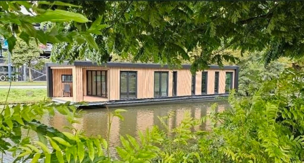 Leiden Centrum: Nieuwbouw woning aan het water Turn-Key NEW, Huizen en Kamers, Huizen te koop