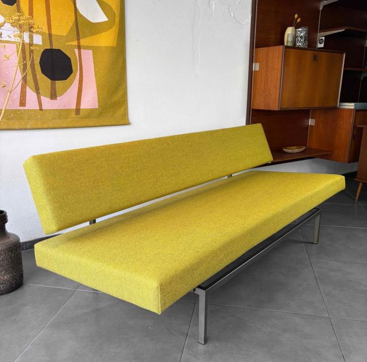 Vintage mid century Gijs van der Sluis slaapbank model 540, Huis en Inrichting, Banken | Bankstellen, Gebruikt, Rechte bank, Driepersoons
