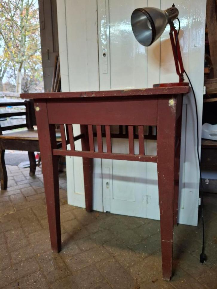 Vintage rood tafeltje - 68x52x80 cm, Antiek en Kunst, Antiek | Meubels | Tafels, Ophalen