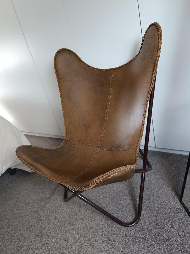 Leren vlinderstoel, Huis en Inrichting, Fauteuils, Zo goed als nieuw, Leer, 50 tot 75 cm, Minder dan 75 cm, Ophalen