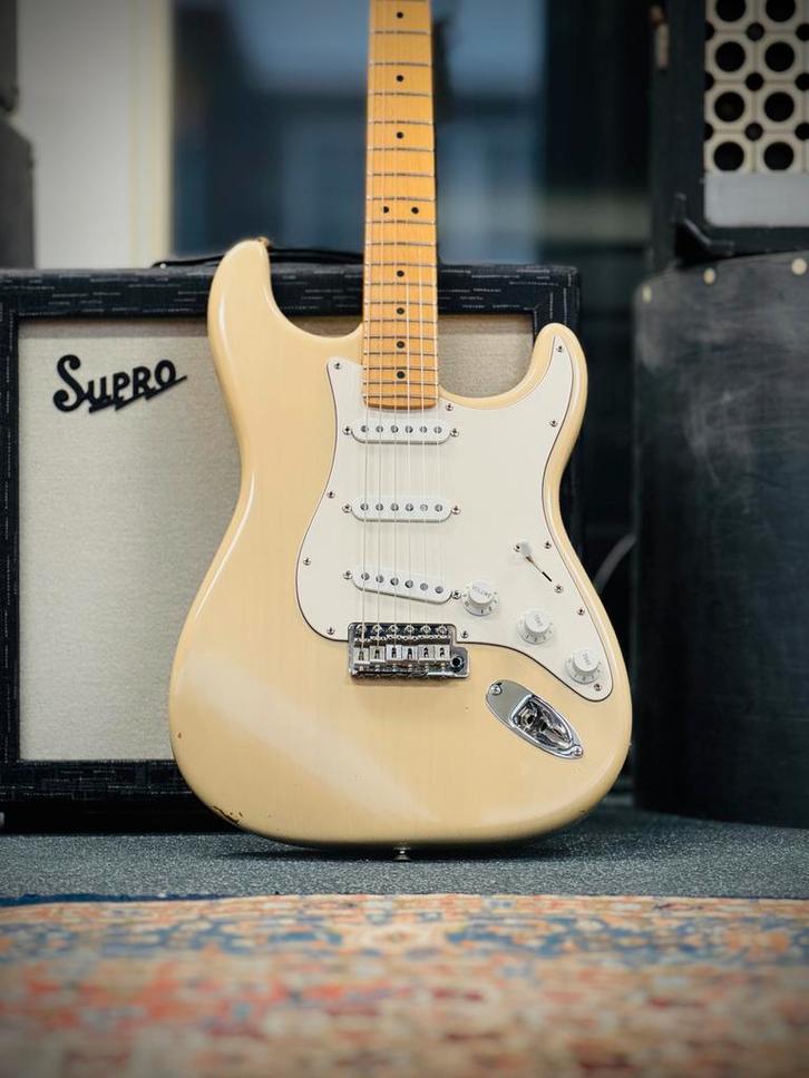 Fender Highway One Strat Blonde Maple 2005, Muziek en Instrumenten, Snaarinstrumenten | Gitaren | Elektrisch, Gebruikt, Solid body