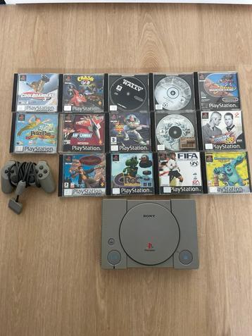 PlayStation 1 + controller + 15 games beschikbaar voor biedingen