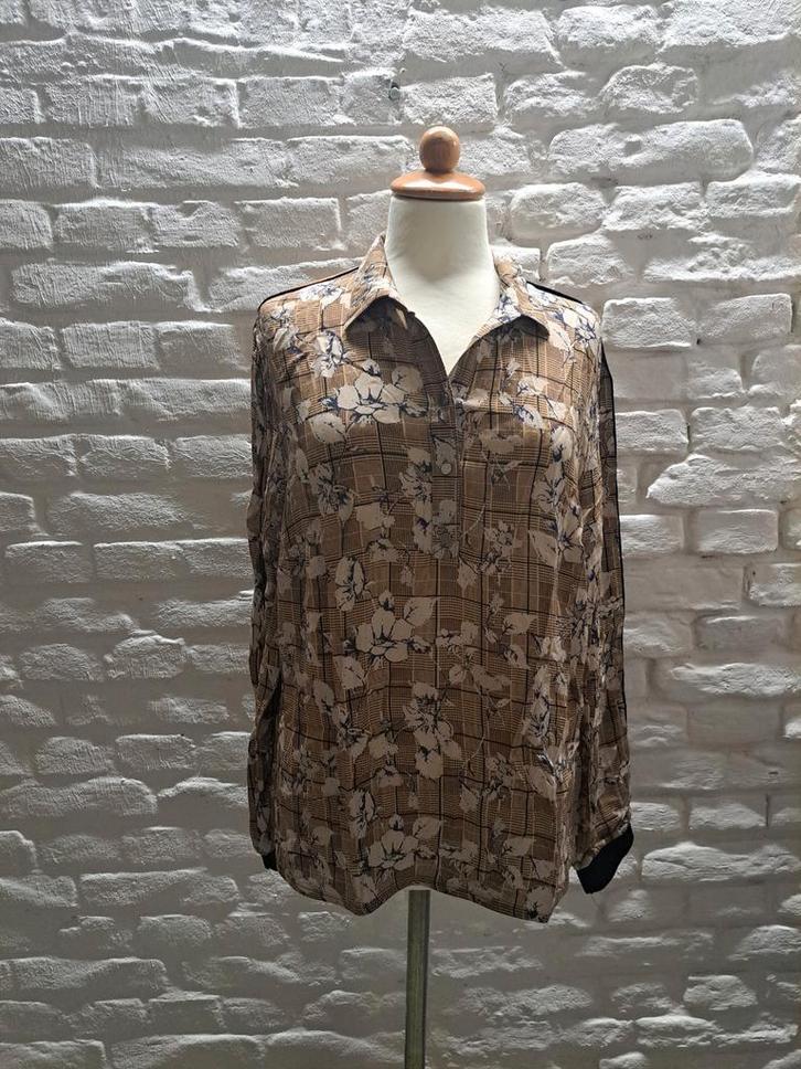 One two luxzuz Top - Maat 42, Kleding | Dames, Blouses en Tunieken, Zo goed als nieuw, Maat 42/44 (L), Beige, Verzenden