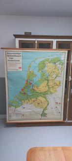 Antieke vintage retro kaart Nederland schoolkaart 180 × 152, Antiek en Kunst, Antiek | Schoolplaten, Aardrijkskunde, Ophalen