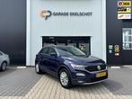 Volkswagen T-Roc 1.5 TSI Style Business / Camera / Carplay /, Stof, 4 cilinders, 150 pk, Blauw