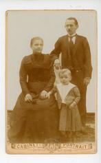 Cabinet Foto. echtpaar met kind, Verzenden, Foto, Zo goed als nieuw, Voor 1940