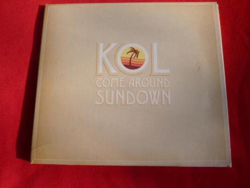 Kings Of Leon - special 2CD Come Around Sundown (Deluxe Ed), Cd's en Dvd's, Cd's | Rock, Zo goed als nieuw, Poprock, Ophalen of Verzenden
