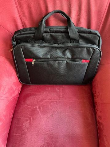 Laptoptas zwart beschikbaar voor biedingen