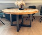 Ronde houten tafel met zwart metalen kruispoot, Huis en Inrichting, Tafels | Eettafels, Ophalen, Stoer, 100 tot 150 cm, 150 tot 200 cm