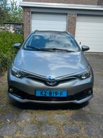 Toyota Auris 1.8 Hybrid 5DR CVT 2017 Grijs, Auto's, Toyota, 65 €/maand, 28 km/l, Origineel Nederlands, 345 kg
