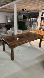 Houten eetkamertafel, Ophalen