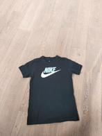 Nike t-shirt zwart 137-147, Jongen of Meisje, Ophalen of Verzenden, Zo goed als nieuw, Shirt of Longsleeve