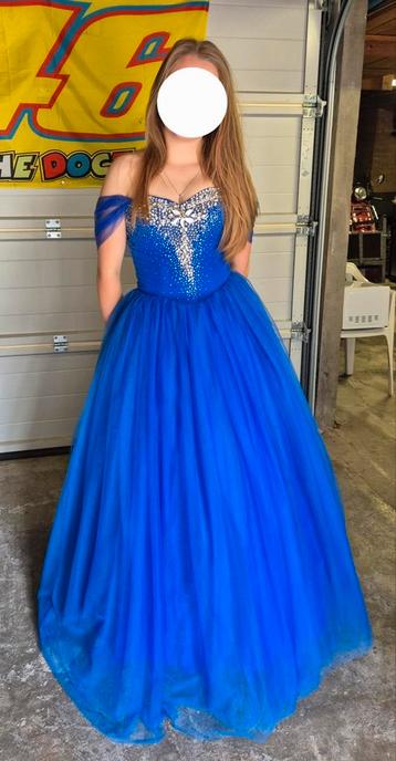 Galajurk (baljurk), prinsessenjurk met hoepel beschikbaar voor biedingen