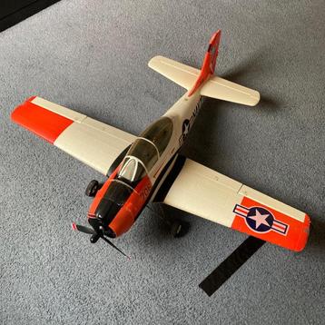 Durafly T-28 Trojan 1100mm (PNF) w / 40A ESC beschikbaar voor biedingen