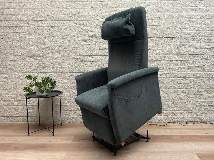 Fitform Welness L sta op stoel relax fauteuil staopstoel, Huis en Inrichting, Fauteuils, Zo goed als nieuw, Stof, 50 tot 75 cm