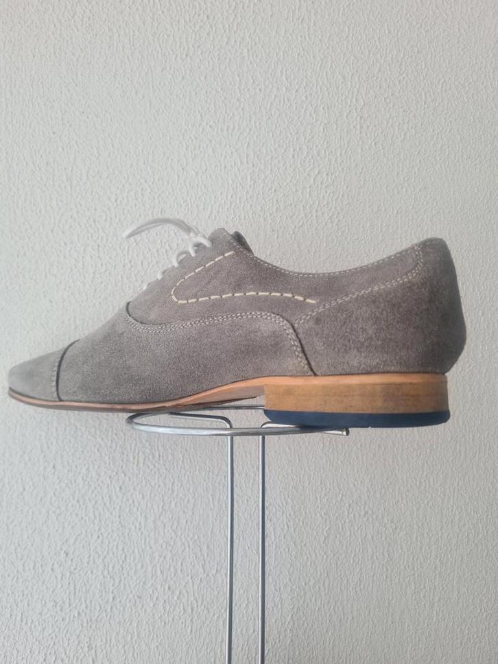 Suède Veterschoenen - Maat 41, Kleding | Heren, Schoenen, Zo goed als nieuw, Veterschoenen, Bruin, Ophalen of Verzenden