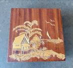 Houten oosters bamboe doosje met stro inleg, Antiek en Kunst, Curiosa en Brocante, Ophalen of Verzenden