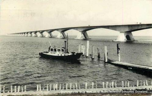 (377-327-001) Oosterscheldebrug, Verzamelen, Ansichtkaarten | Nederland, Zeeland, Verzenden