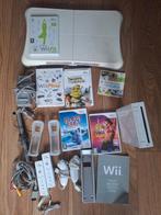 Nintendo Wii met 2 controllers, 6 Games en balance board, Nintendo, Met 2 controllers, Met games, Ophalen of Verzenden