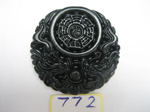 Prachtige amulet hanger van chinese jade.Draken en TaiJi.772, Sieraden, Tassen en Uiterlijk, Kettinghangers, Zo goed als nieuw