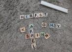 Letterplank hout 40 cm met 19 scrabble blokjes/woondecoratie, Ophalen of Verzenden, Zo goed als nieuw