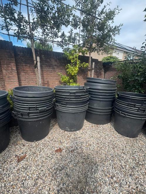 Enorm grote boomkuipen bloembakken 160 180 200 en 230 liter, Tuin en Terras, Bloembakken en Plantenbakken, Zo goed als nieuw, Kunststof
