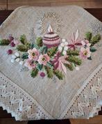 Vintage geborduurd kerst tafelkleed 100x100, Diversen, Kerst, Ophalen of Verzenden, Zo goed als nieuw