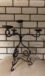 Mooie brocante zwaar ijzeren kandelaar, Antiek en Kunst, Ophalen of Verzenden, Overige materialen