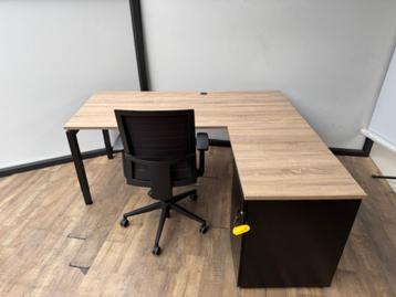 Q-line hoekbureau + standcontainer (zwart) beschikbaar voor biedingen