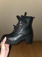 Laarsjes Love our planet by NOVI, Zwart, Lage of Enkellaarzen, Nieuw, Ophalen of Verzenden